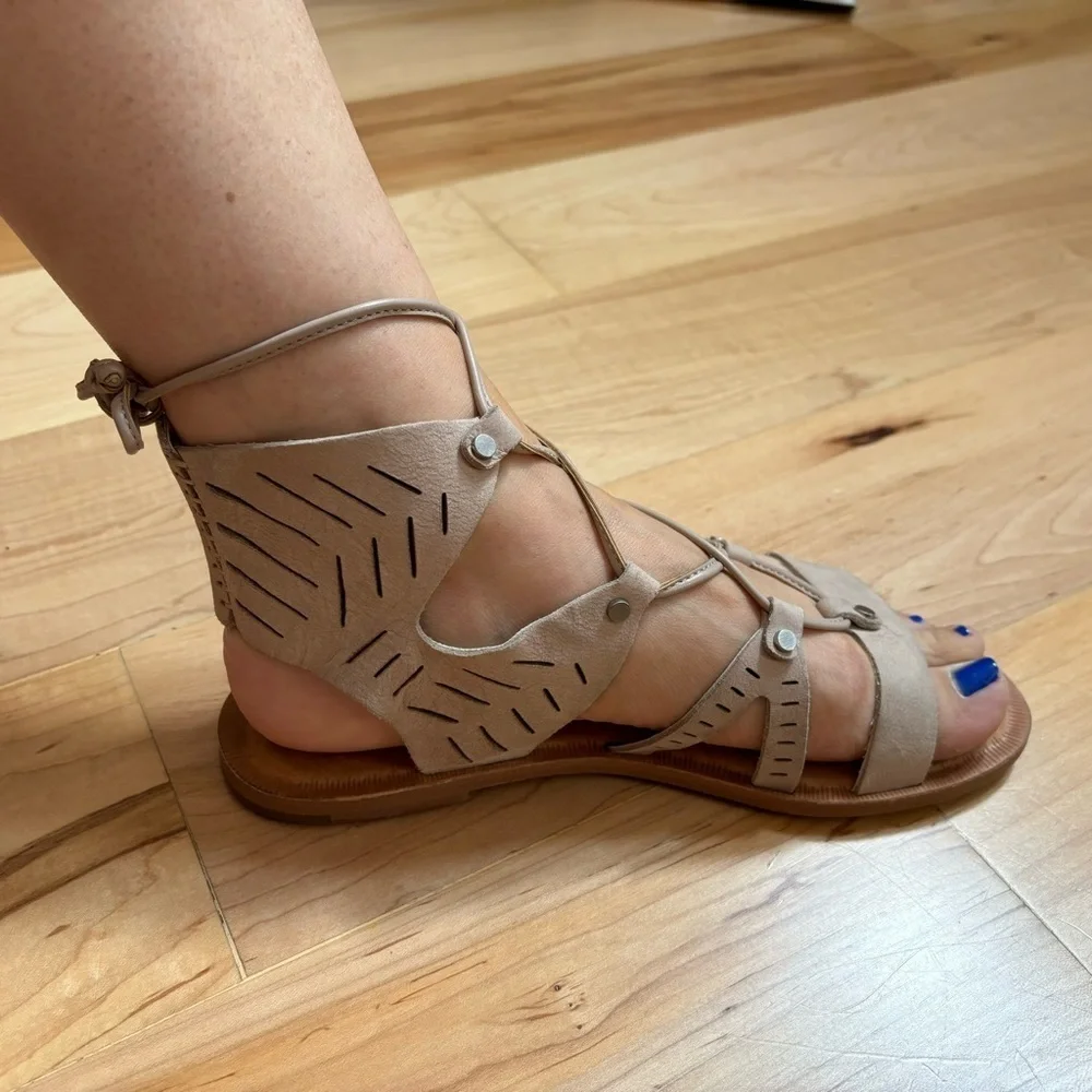 Dolce Vita Juno Leather Sandals